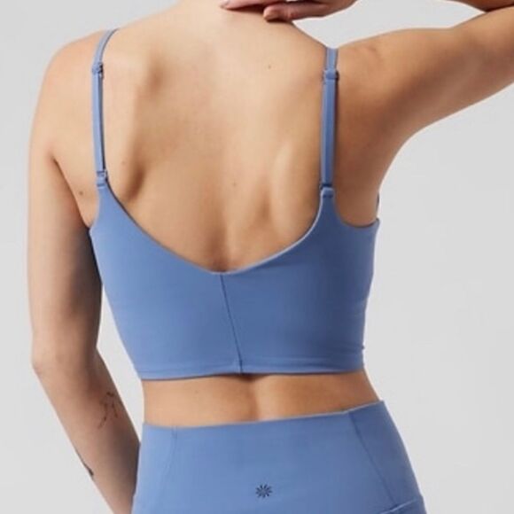 NWOT Athleta Elation V-Neck Crop Women’s A-C in Cottage Blue Size L - Picture 3 of 16